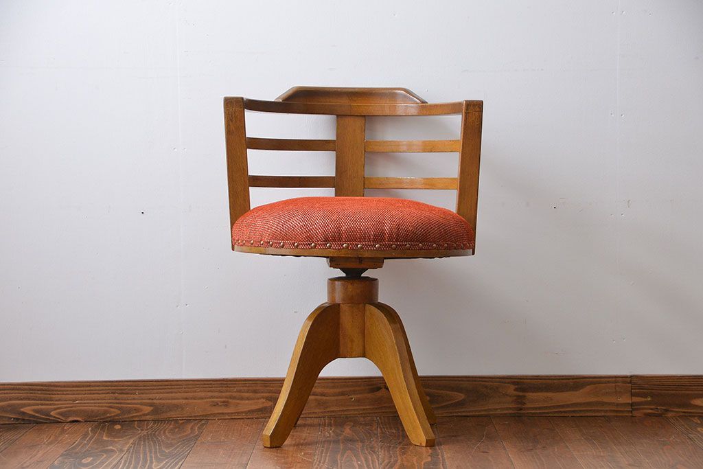 アンティーク家具　アンティーク　ナラ材の回転椅子