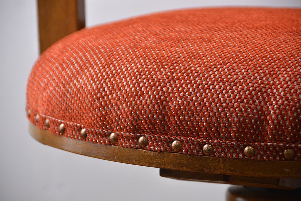 アンティーク家具　アンティーク　ナラ材の回転椅子