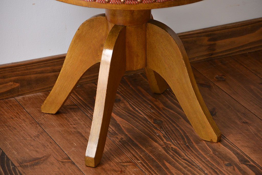 アンティーク家具　アンティーク　ナラ材の回転椅子