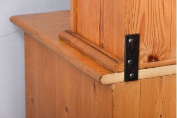 アンティーク家具　イギリス製　パイン材のカップボード