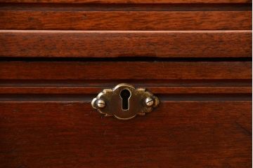 アンティーク家具　イギリスアンティーク　マホガニー材のドロワー