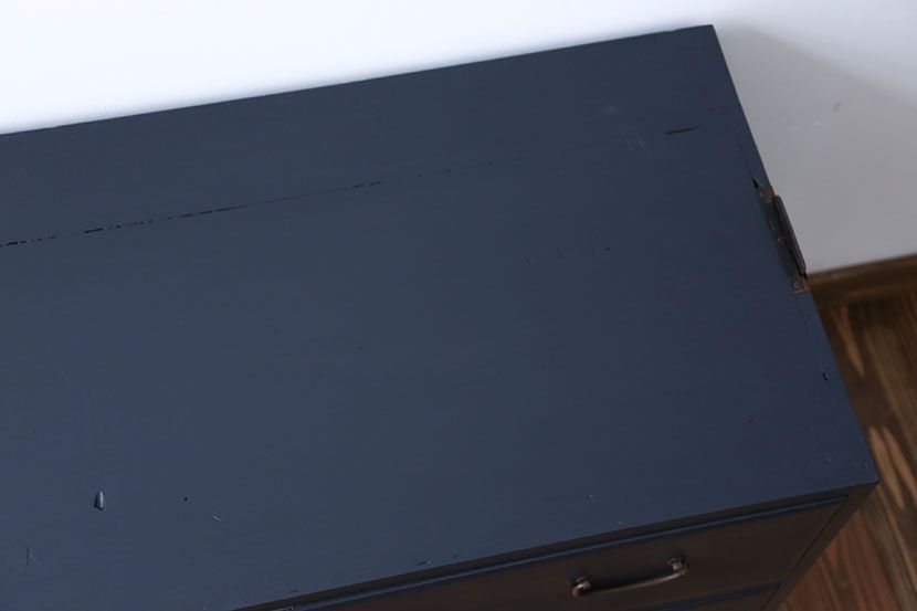 アンティーク家具　アンティーク　ペイント鉄脚ローチェスト(1)