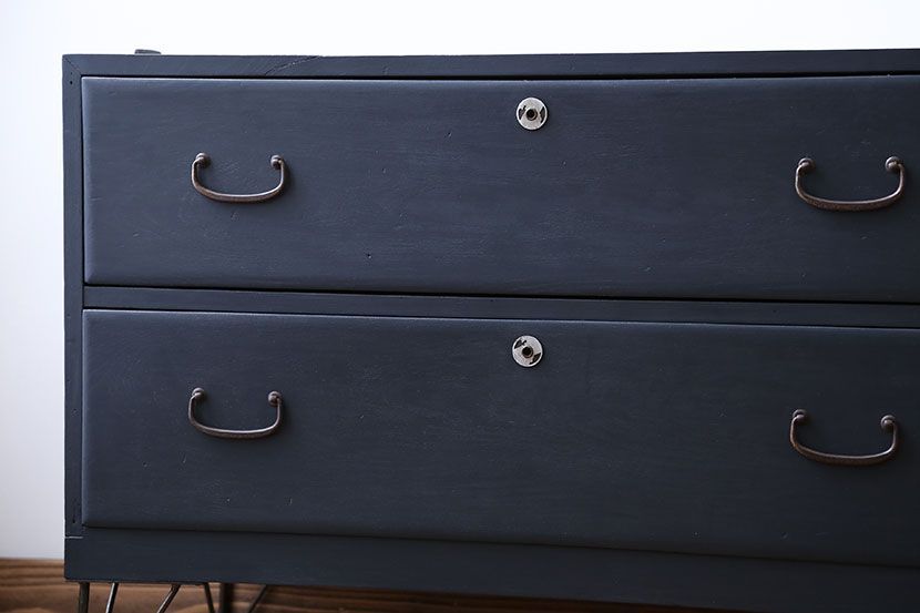 アンティーク家具　アンティーク　ペイント鉄脚ローチェスト(1)