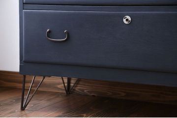 アンティーク家具　アンティーク　ペイント鉄脚ローチェスト(1)