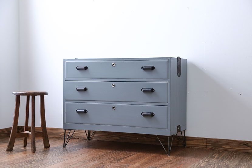 アンティーク家具　アンティーク　ペイント鉄脚ローチェスト(2)