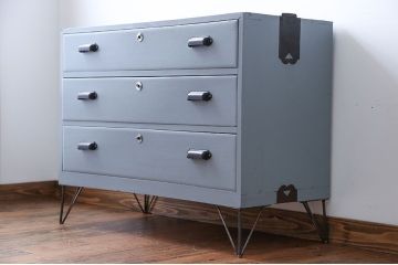 アンティーク家具　アンティーク　ペイント鉄脚ローチェスト(2)