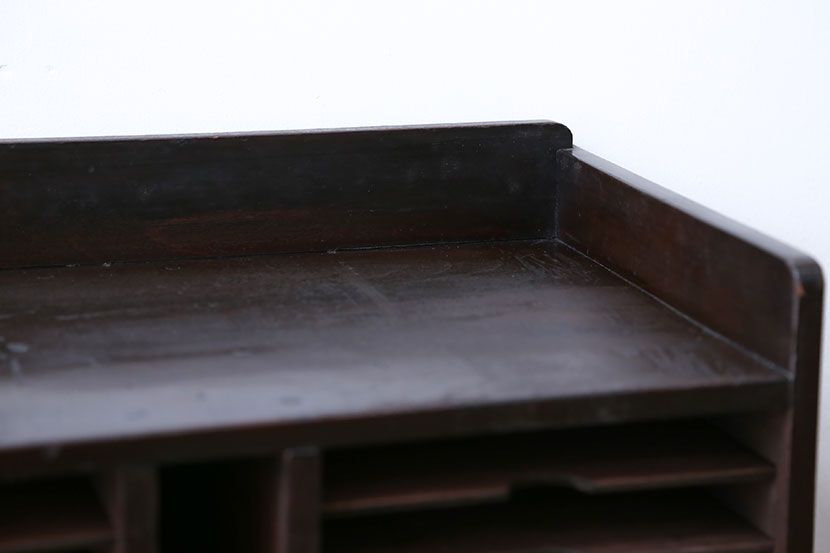 アンティーク家具　アンティーク　シックなカラーの書類棚