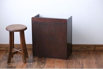 アンティーク家具　アンティーク　シックなカラーの書類棚