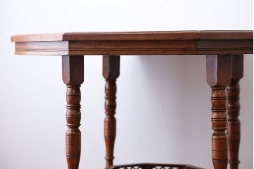 アンティーク家具　イギリスアンティーク　キャスター付きオクタゴンテーブル