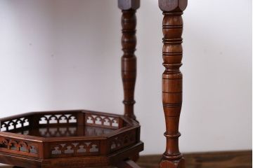 アンティーク家具　イギリスアンティーク　キャスター付きオクタゴンテーブル