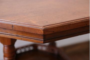 アンティーク家具　イギリスアンティーク　キャスター付きオクタゴンテーブル