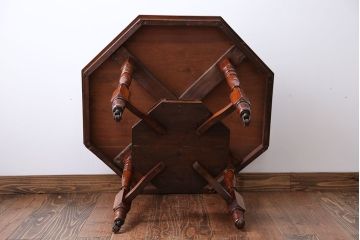 アンティーク家具　イギリスアンティーク　キャスター付きオクタゴンテーブル
