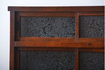 アンティーク家具　アンティーク　前面欅材　グルーチップガラス食器棚