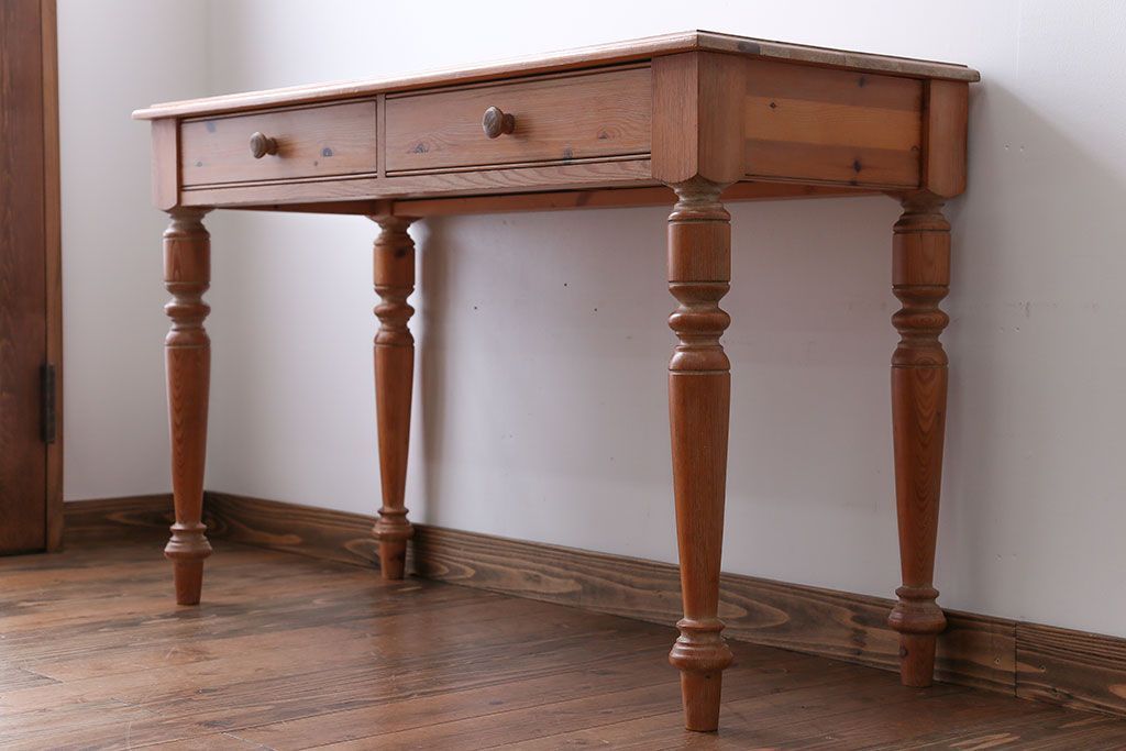 中古　イギリス製　パイン材のコンソールテーブル