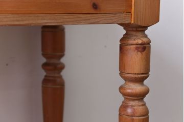 中古　イギリス製　パイン材のコンソールテーブル