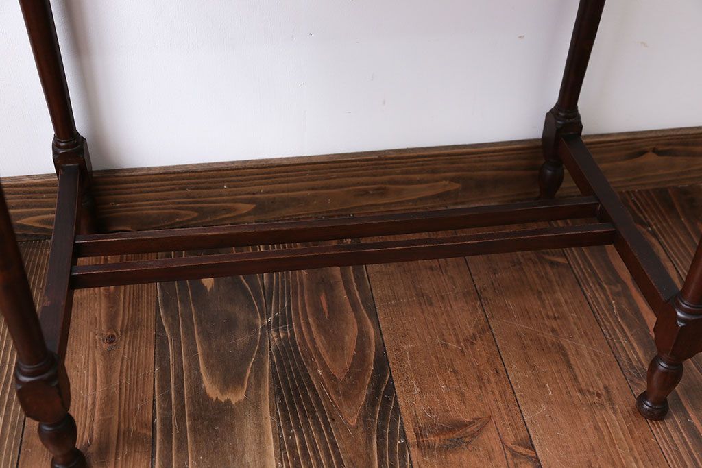 アンティーク家具　アンティーク　お洒落なサイドテーブル