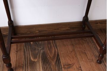 アンティーク家具　アンティーク　お洒落なサイドテーブル