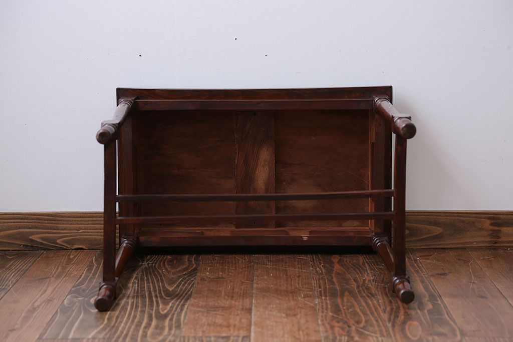 アンティーク家具　アンティーク　お洒落なサイドテーブル