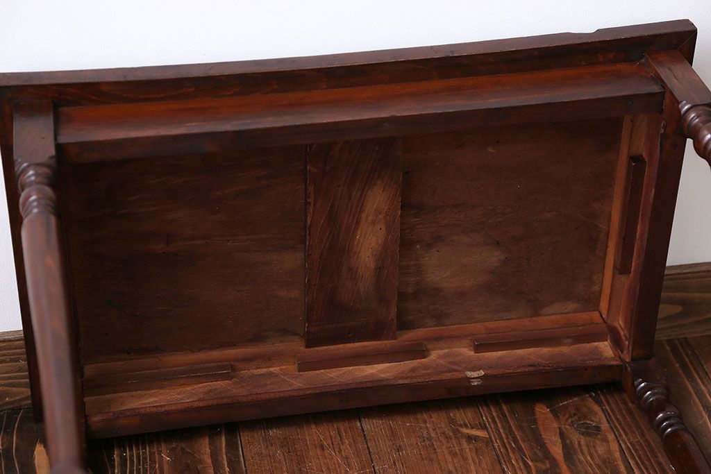 アンティーク家具　アンティーク　お洒落なサイドテーブル