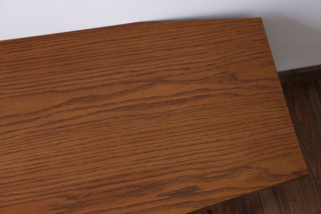 レトロ家具　アンティーク　レトロなセンターテーブル