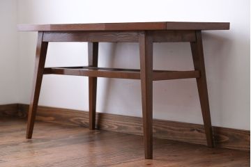 レトロ家具　アンティーク　レトロなセンターテーブル