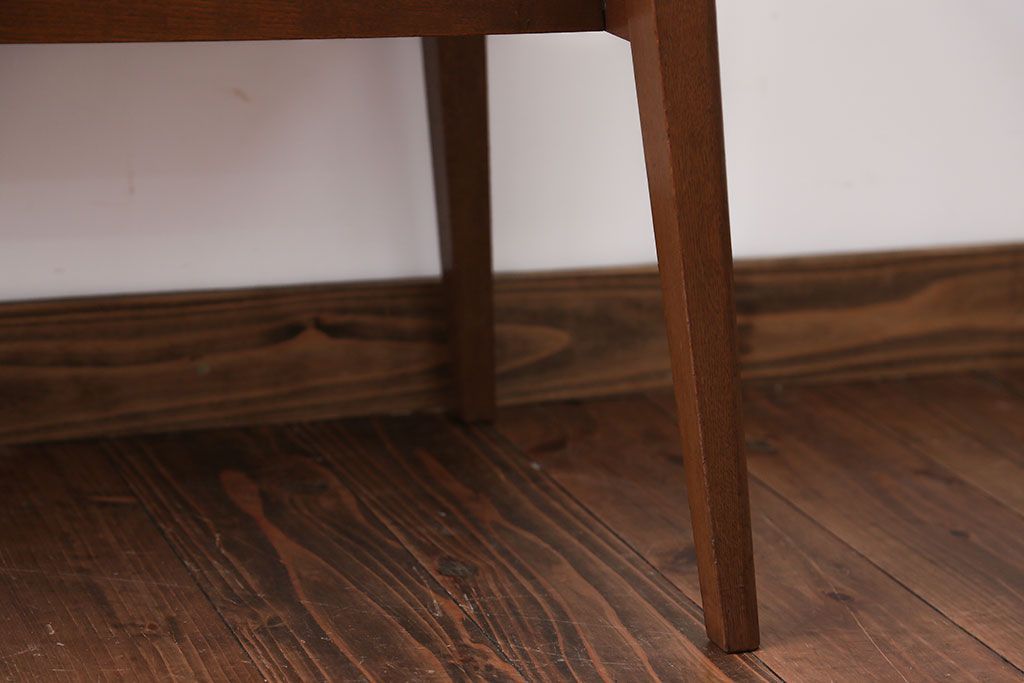 レトロ家具　アンティーク　レトロなセンターテーブル