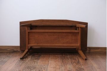 レトロ家具　アンティーク　レトロなセンターテーブル