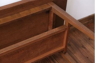 レトロ家具　アンティーク　レトロなセンターテーブル