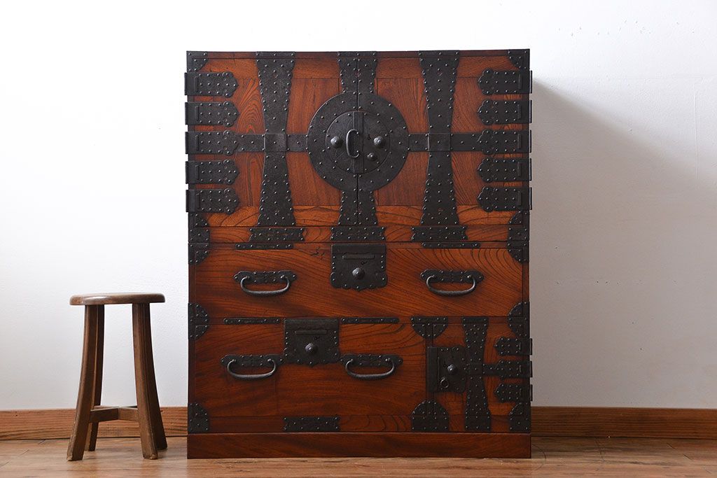 アンティーク家具　古民具・骨董　前面欅材　観音開き時代箪笥