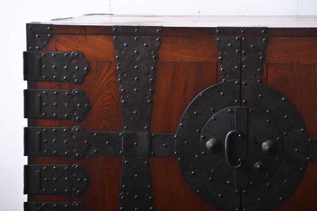 アンティーク家具　古民具・骨董　前面欅材　観音開き時代箪笥