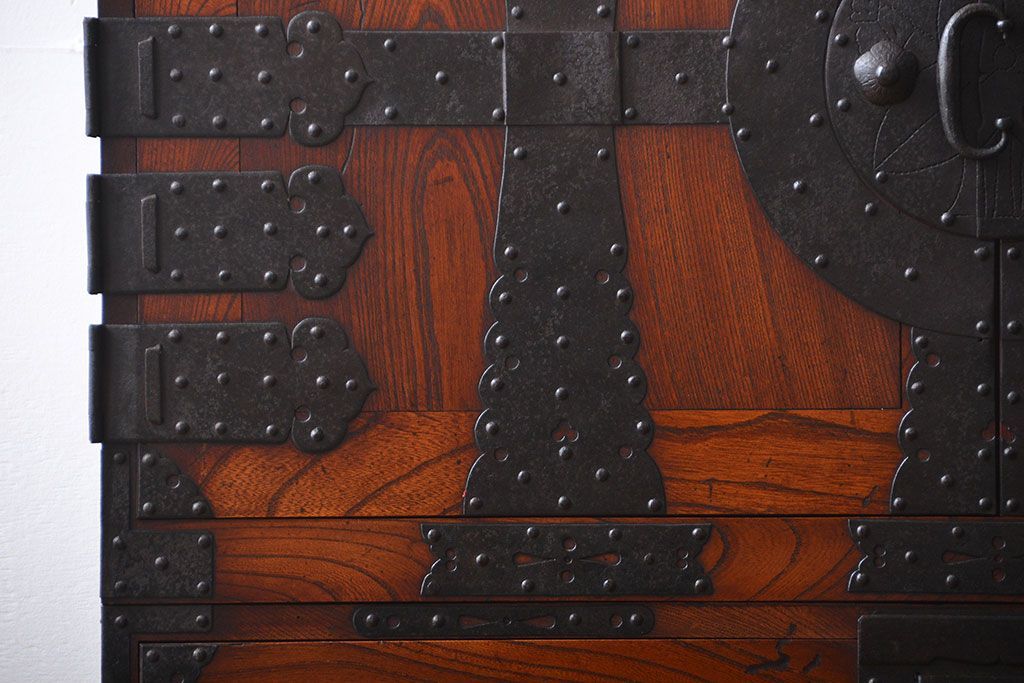 アンティーク家具　古民具・骨董　前面欅材　観音開き時代箪笥