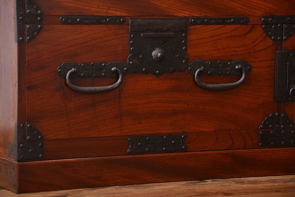 アンティーク家具　古民具・骨董　前面欅材　観音開き時代箪笥