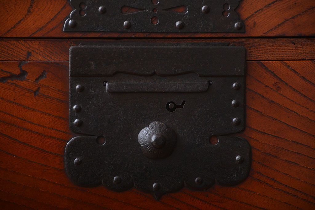 アンティーク家具　古民具・骨董　前面欅材　観音開き時代箪笥