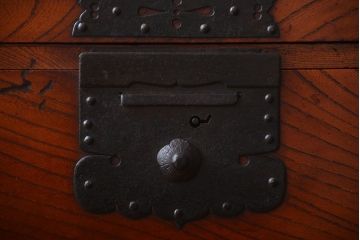 アンティーク家具　古民具・骨董　前面欅材　観音開き時代箪笥