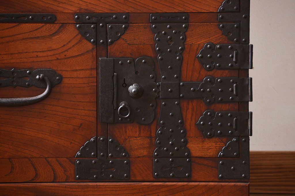 アンティーク家具　古民具・骨董　前面欅材　観音開き時代箪笥