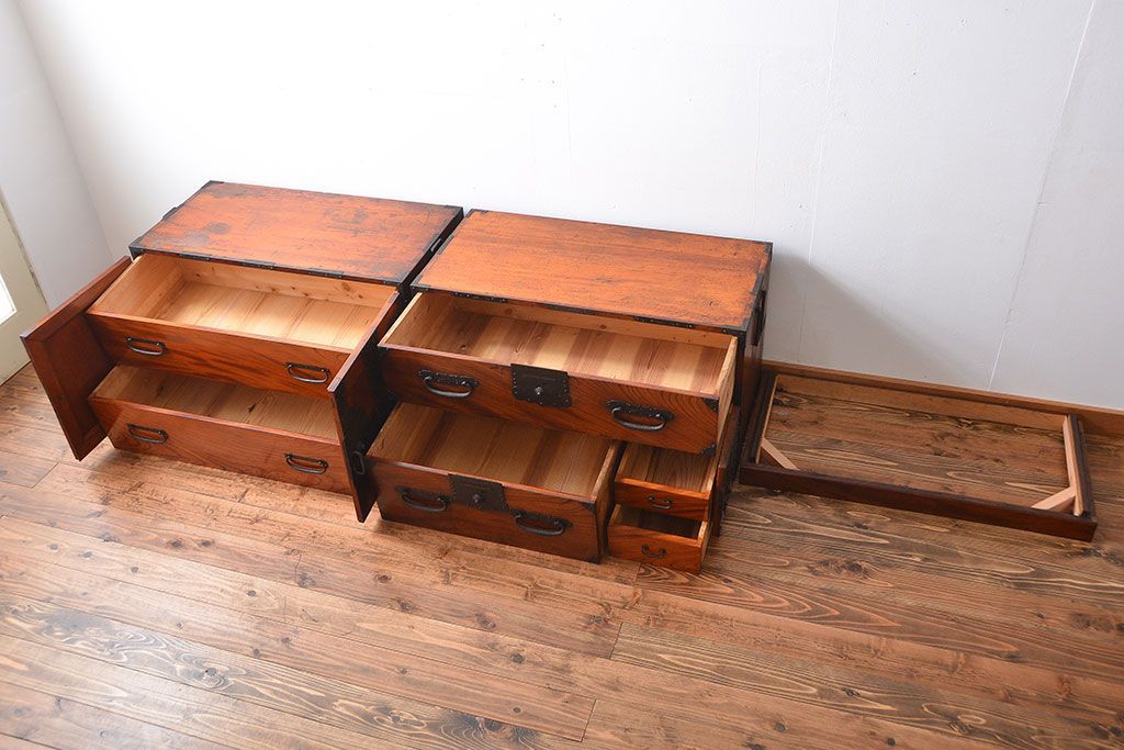 アンティーク家具　古民具・骨董　前面欅材　観音開き時代箪笥