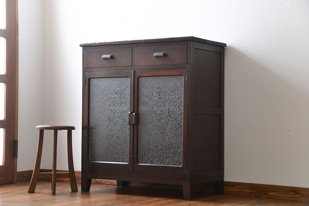 アンティーク家具　アンティーク　前面ナラ材!脚付き収納棚