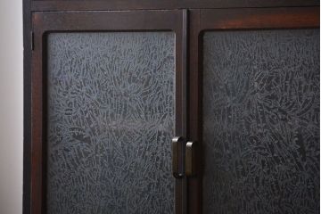 アンティーク家具　アンティーク　前面ナラ材!脚付き収納棚