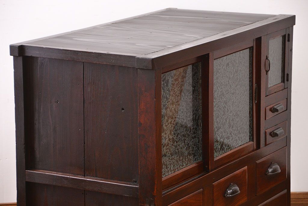 アンティーク家具　前面欅材の水屋箪笥サイドボード(2)