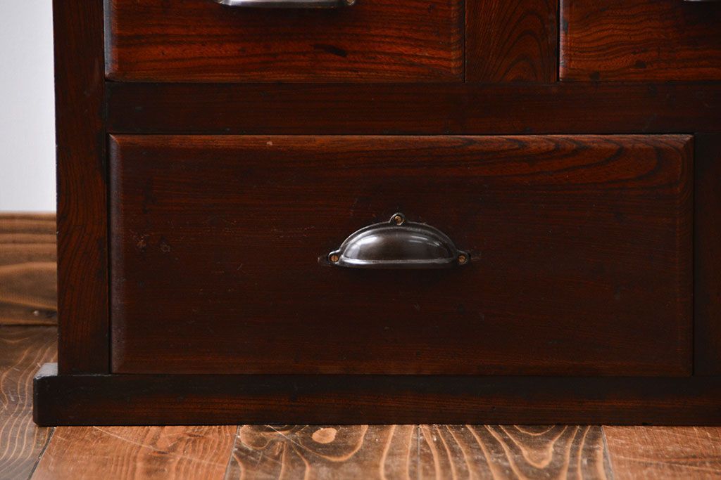 アンティーク家具　前面欅材の水屋箪笥サイドボード(2)