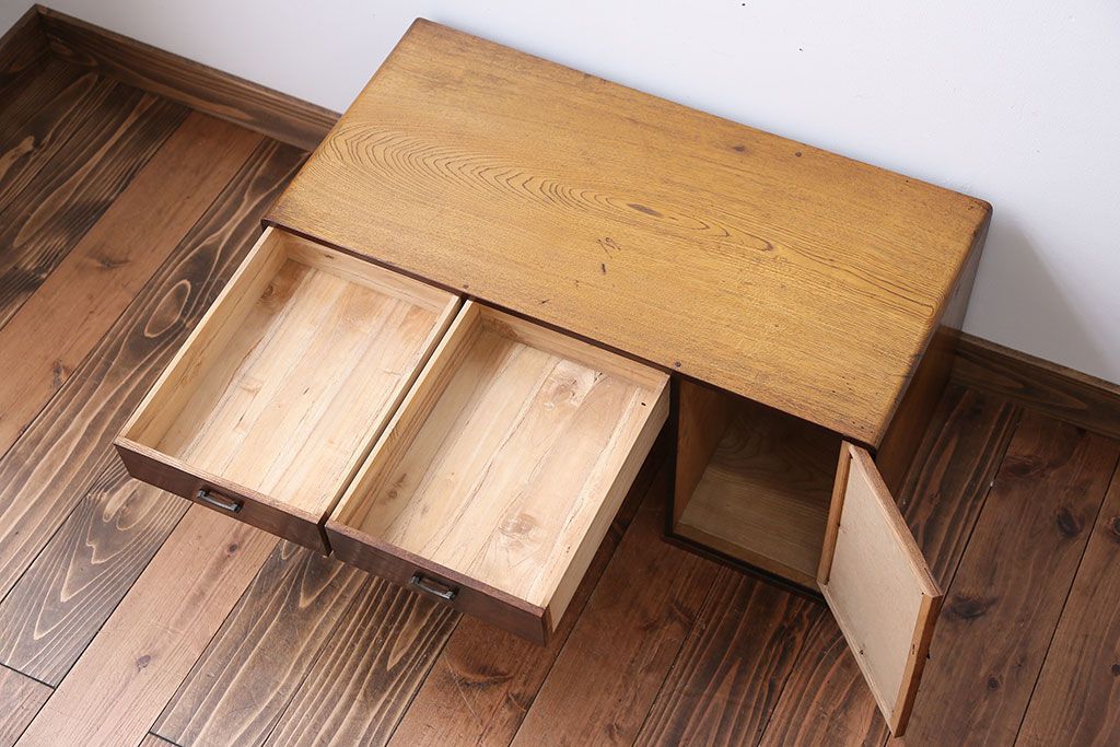 レトロ家具　昭和レトロ　牡丹の戸棚付き文机