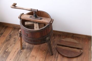アンティーク　木製手回し洗濯機
