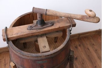 アンティーク　木製手回し洗濯機