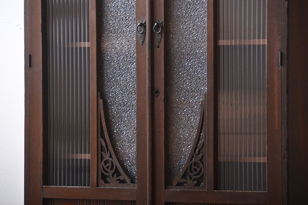 アンティーク家具　アンティーク　栓材の本箱