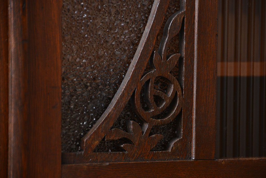 アンティーク家具　アンティーク　栓材の本箱