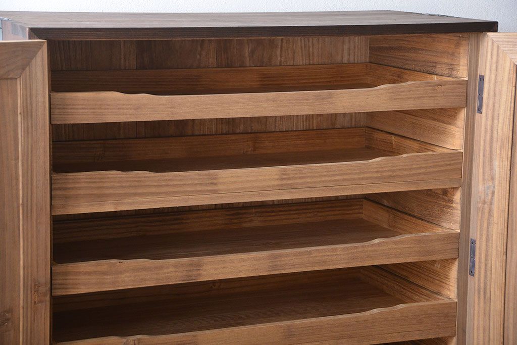 アンティーク家具　古民具・骨董　上質な総桐箪笥(桐たんす)