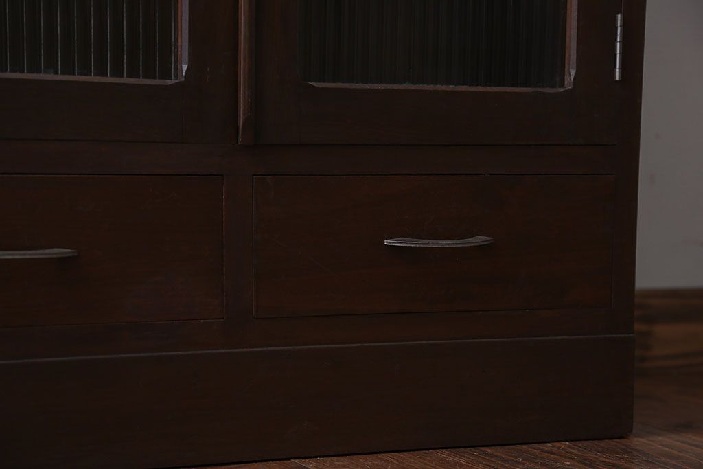 アンティーク家具　アンティーク　モールガラス入り本箱