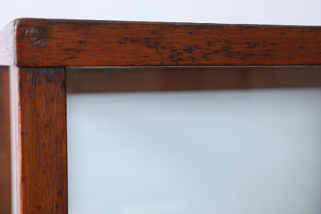 アンティーク家具　大正ロマン　ナラ材!縦型ガラスケース