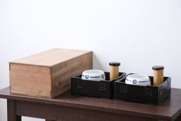 アンティーク雑貨　古い唐木煙草盆1対(火入れ、竹筒)(1)