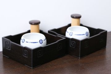 アンティーク雑貨　古い唐木煙草盆1対(火入れ、竹筒)(2)